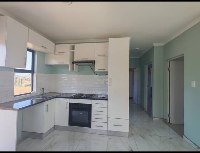 3 BEDROOM FREEHOLD FOR SALE IN SHAKASKRAAL